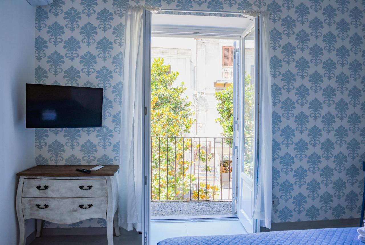 Corso Vittorio Elegant Suites Lipari Екстер'єр фото